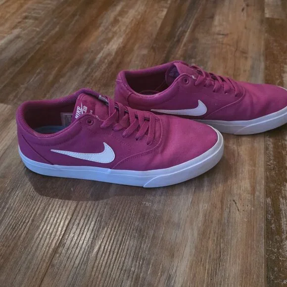 Shoes - Picture 9 of 9